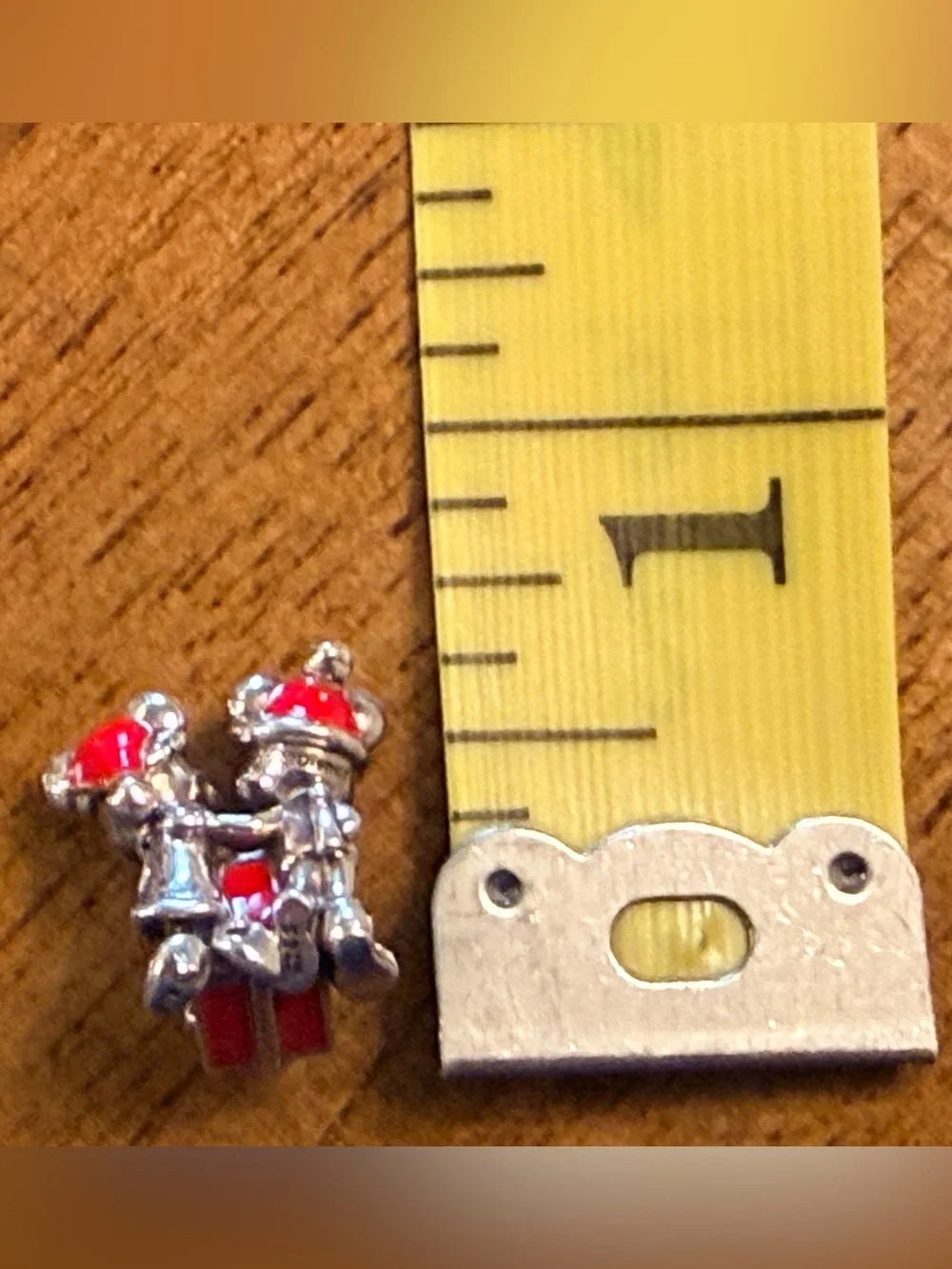 Pandora Disney Colab 925-ALE Silver Mickey & Minnie Enamel Holiday Present Charm